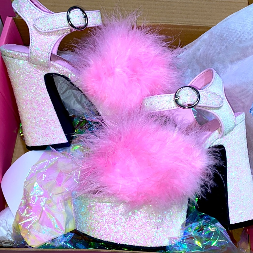 Sugar thrillz glitzy blushin n crushin marabou heels